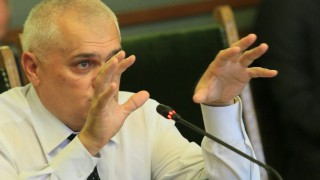 Силовият министър Валентин Радев призна за грешки по веригата на