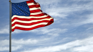 Пратеникът на САЩ за Сирия Томас Барак издигна американското знаме