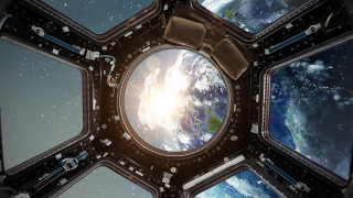 Астронавтът на НАСА Лорал О Хара която се завърна на Земята
