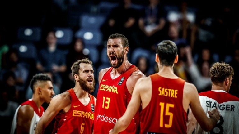 Испания е първият полуфиналист на Евробаскет 2017