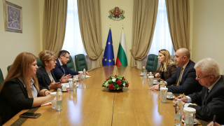 Радев към Митрофанова: Няма логика дроновете да са украински, от ударите има полза Русия