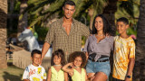 Джорджина Родригес и Кристиано Роналдо - усмихнати и щастливи по време на семейната им ваканция