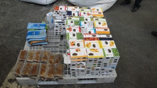 Митничари разбиха тайник със 150 кг контрабанден тютюн за наргиле