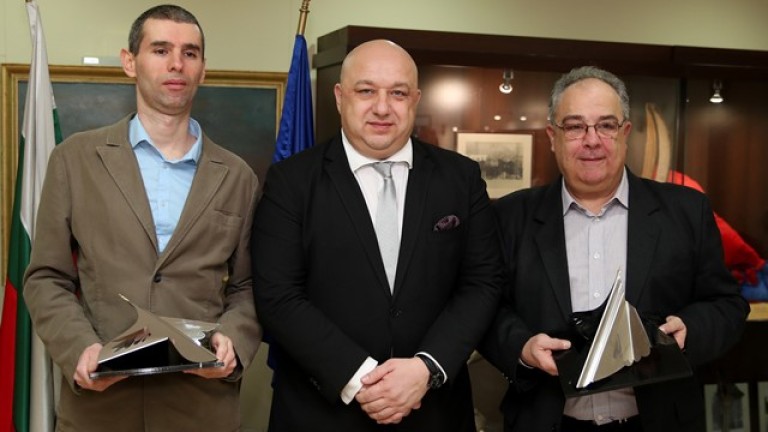 Огнян Георгиев и Петър Василев спечелиха наградата "Люпи и Мичмана"