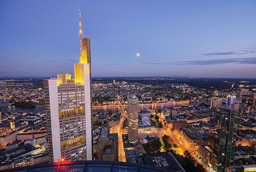 Commerzbank обмисля да вземе пари от държавата