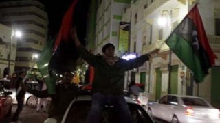 Либия готова да спре огъня