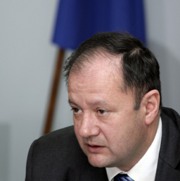 Миков не изключва сделка ГЕРБ-ДПС