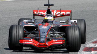 Макларън няма да използва новото крило