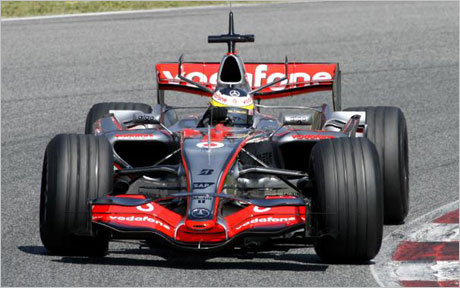 Макларън няма да използва новото крило