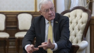 Кийт Келог вижда нарастващ риск от ескалация след Операция "Паяжина"
