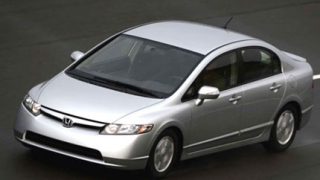 Нов хибрид на Honda атакува Prius  