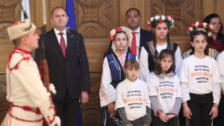 Румен Радев: Истинските дворци на България са училищата, университетите и академиите
