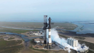 Ракетата Starship на компанията SpaceX най мощната конструирана някога експлодира малко