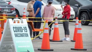 Четвъртата вълна на коронавируса може вече да е пристигнала в