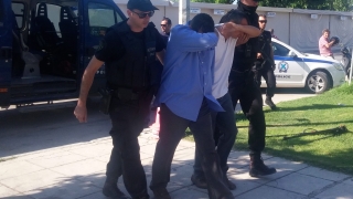 Условна присъда за турските офицери, избягали с вертолет в Гърция