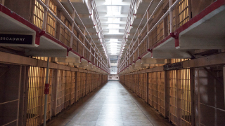 Американският президент Доналд Тръмп е наредил на Бюрото на затворите