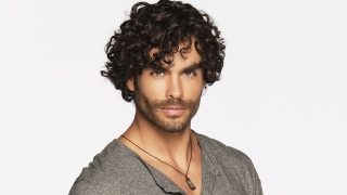 Гонсало Гарсия Виванко от „Земя на честта" си търси жена