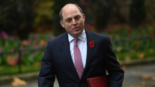 Британският министър на отбраната Бен Уолъс даде най силната индикация досега