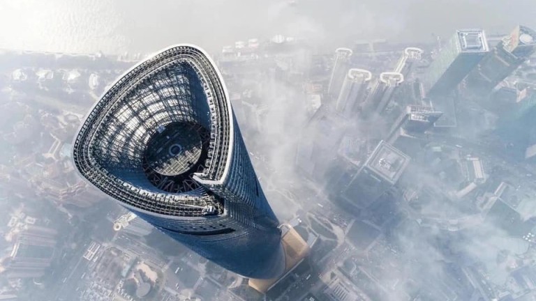 Най-високият хотел в света отвори врати в Шанхай