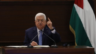 Атакуваха кортежа на палестинския президент Махмуд Абас