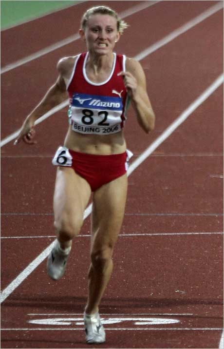 Тезджан Наимова световна шампионка на 100 метра за девойки
