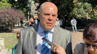 Проблемът със защитата на свидетелите е че законът е писан