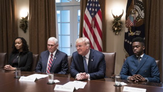 Според нова книга на експерта по борба с тероризма Питър