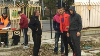 Футболисти и фенове на Ботев чистиха "Колежа" 