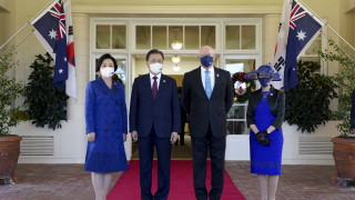 Премиерът на Австралия Скот Морисън и южнокорейският президент Мун Дже ин