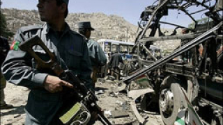 Седем афганистански военни убити след атака на НАТО 
