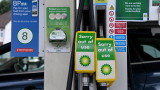 Великобритания зове хората да не купуват панически заради затворени бензиностанции