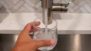 В условията на водна криза и въведен режим в редица