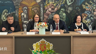 Стипендия от 665 евро месечно могат да получат най талантливите