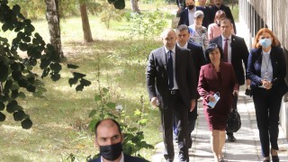 Никога не съм сменял своята подкрепа от госпожа Нинова Това