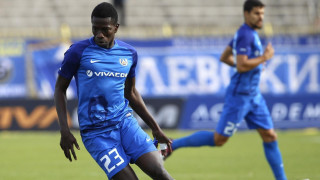 Един от любимците на феновете на Левски Хали Тиам е