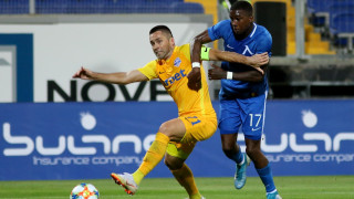 Левски не е платил огромна сума за Найджъл Робърта въпреки