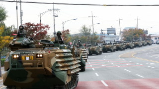 Южна Корея и Япония мобилизират армията в помощ на здравните
