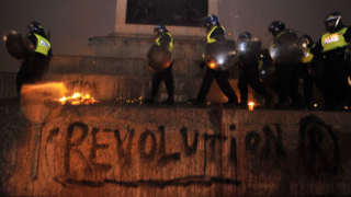 Повече полицаи, отколкото студенти на протест в Лондон 