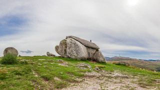 Къщата от приказките