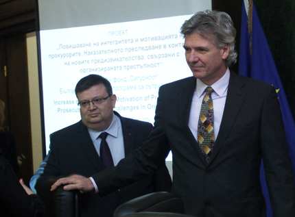 Законът принудил прокуратурата да спре делото срещу Цветанов