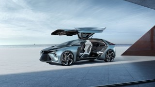 По време на изложението в Токио тази седмица Lexus представи