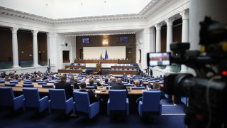 Общи 173 народни представители се регистрираха за началото на пленарното