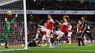 Гранит Джака се забърка в скандална ситуация в Арсенал При