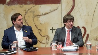 Лидерът на Каталуния Карлес Пучдемон ще разпусне регионалния парламент и ще насрочи
