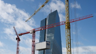 Експертите са съгласни че кризисната 2020 г ще причини драстично