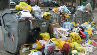Остава проблемът с  боклука от някои столични квартали