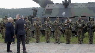 Русия хвърля над 100 хил. войници на учението "Запад", обяви Германия