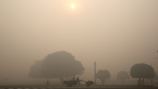 Мръсният въздух в столицата на Индия Ню Делхи достигна