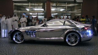 Mercedes SLR от бяло злато (галерия)