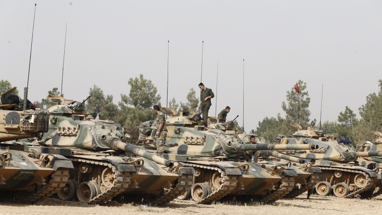 Още 10 турски танка навлязоха в Сирия 